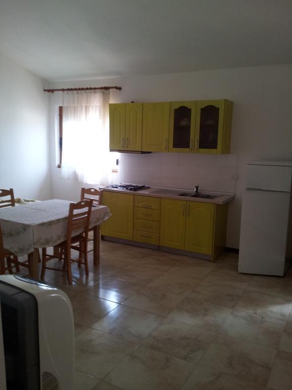 Velaj Apartments Orikum Zimmer foto